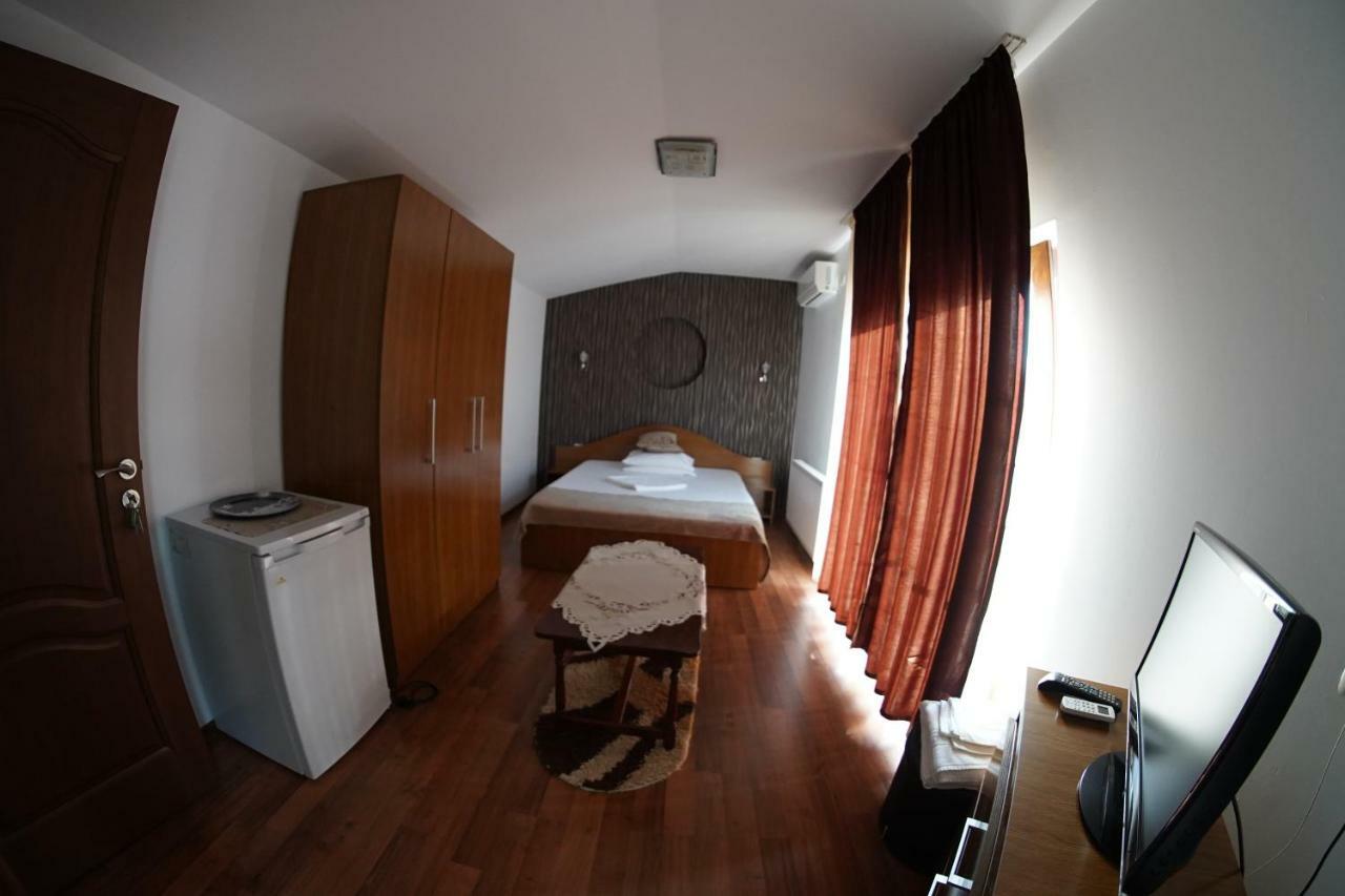 Vila Trandafir Constanţa Exteriör bild